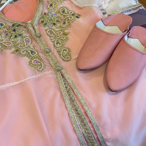 Moroccan kaftan with shoes - Picture 13 of 13